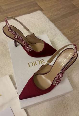 https://vipluxury.sk/Dior lodičky