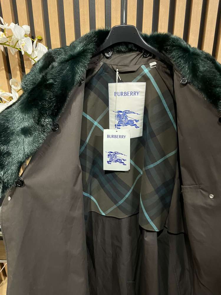 Burberry plášť s kožušinkou