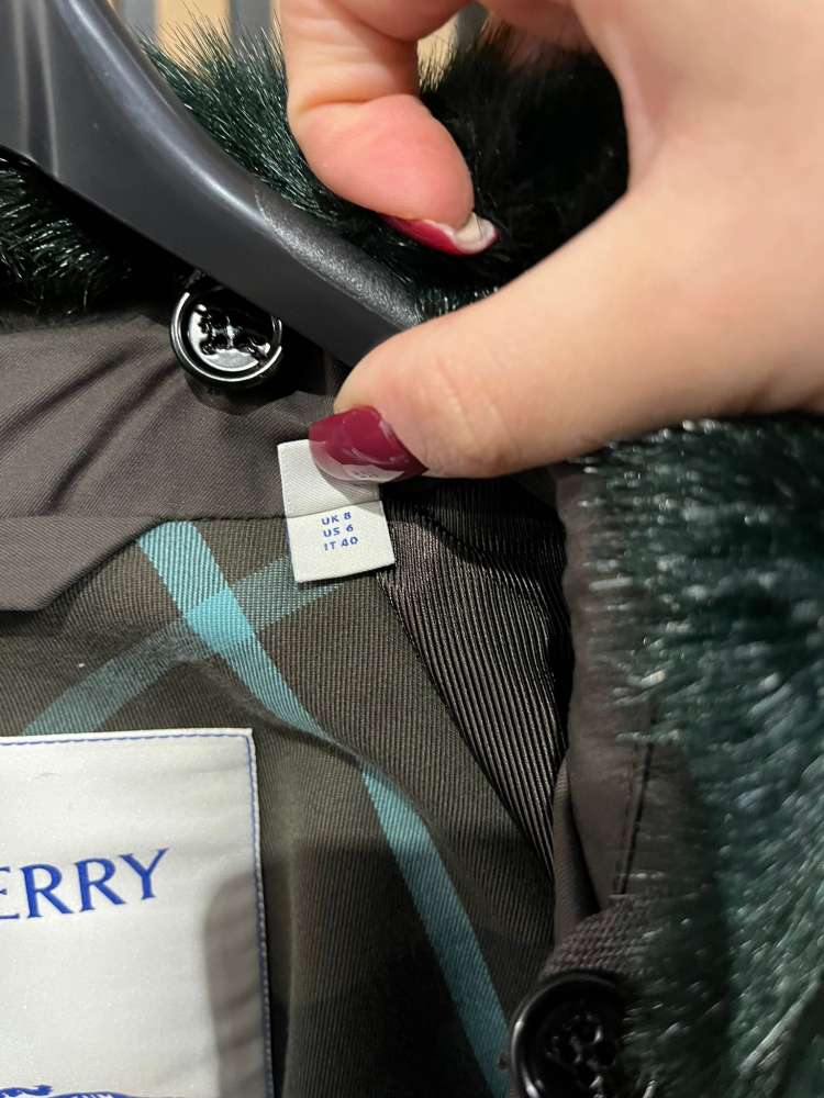 Burberry plášť s kožušinkou