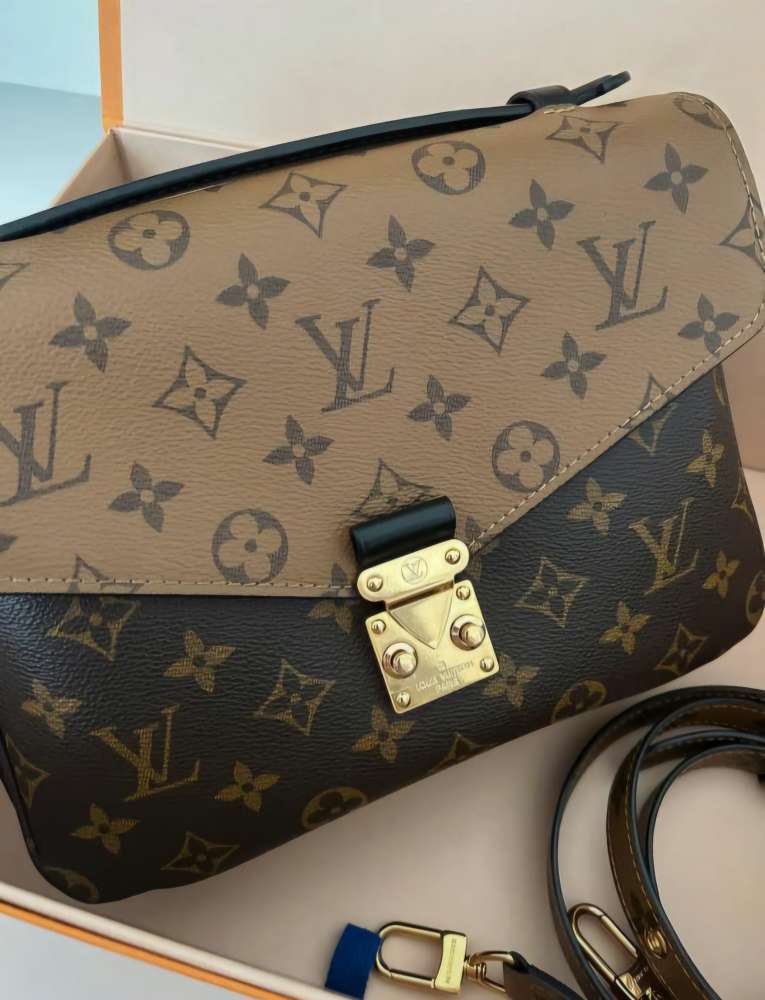 LV Metis Reverse