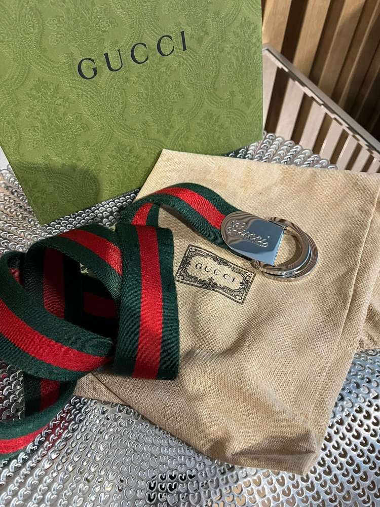 Gucci opasok