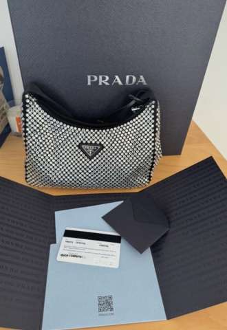 https://vipluxury.sk/Prada kabelka