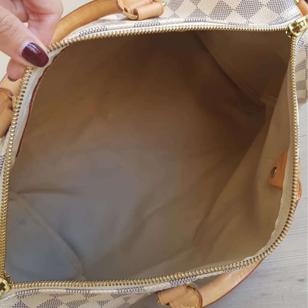 Louis Vuitton Speedy 35