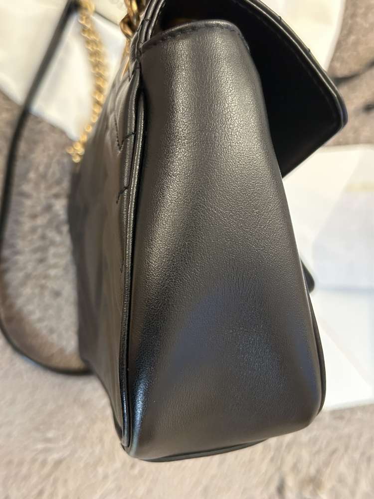 GUCCI GG Marmont leather shoulder bag