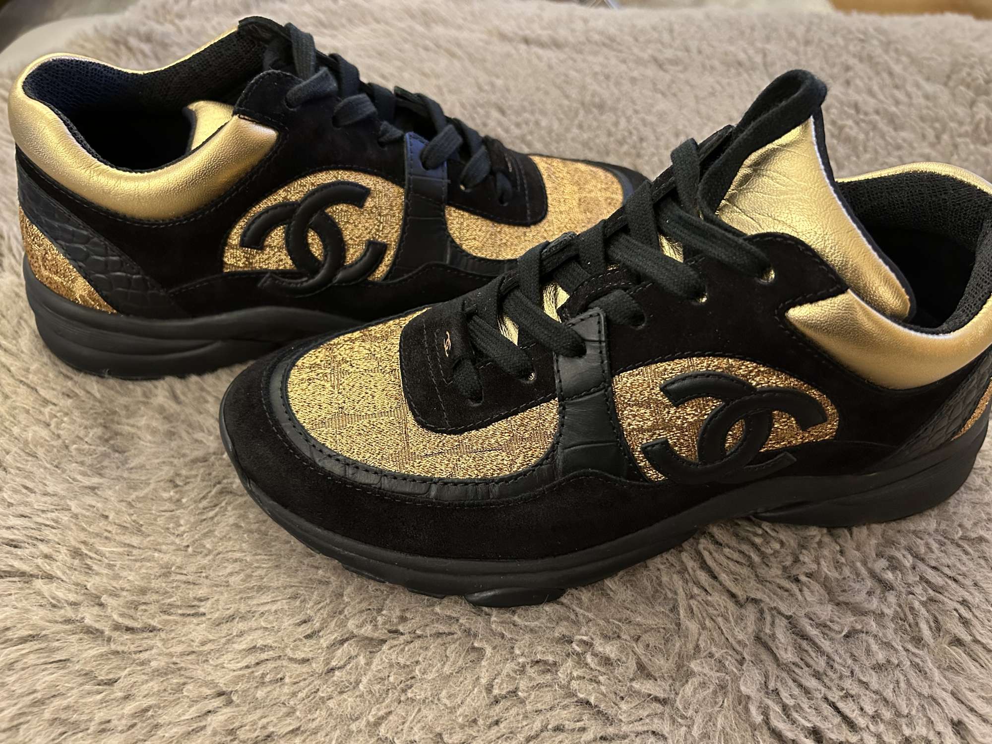 CHANEL Black/Gold Suede and Leather CC Low Top Sneakers