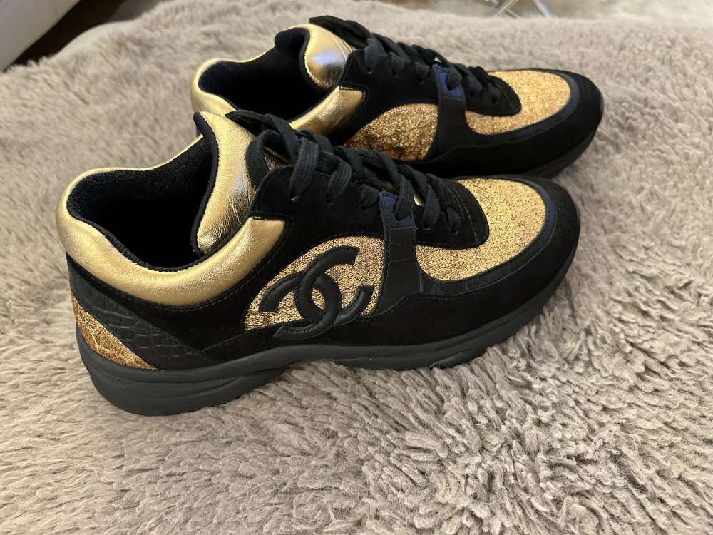 CHANEL Black/Gold Suede and Leather CC Low Top Sneakers