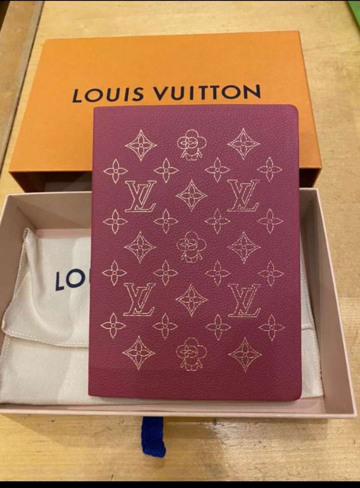 Louis Vuitton zápisník