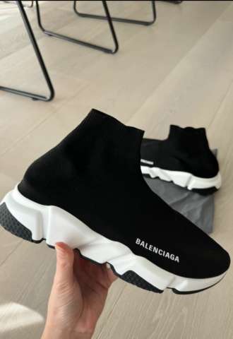 https://vipluxury.sk/Balenciaga tenisky