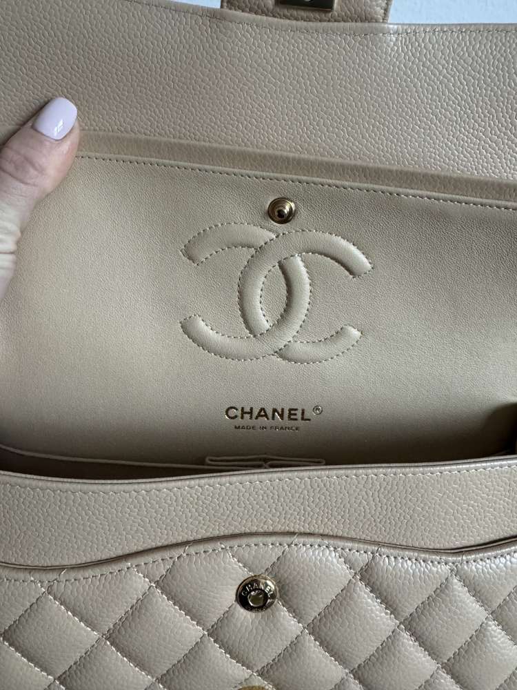 Chanel flapbag medium caviar