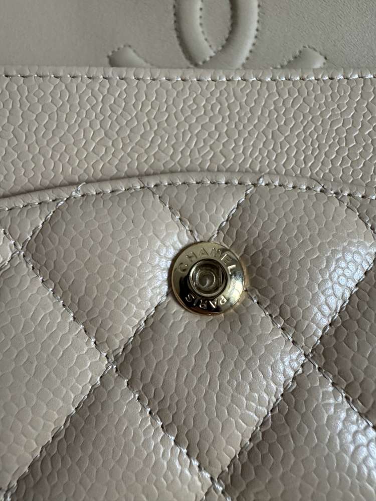 Chanel flapbag medium caviar