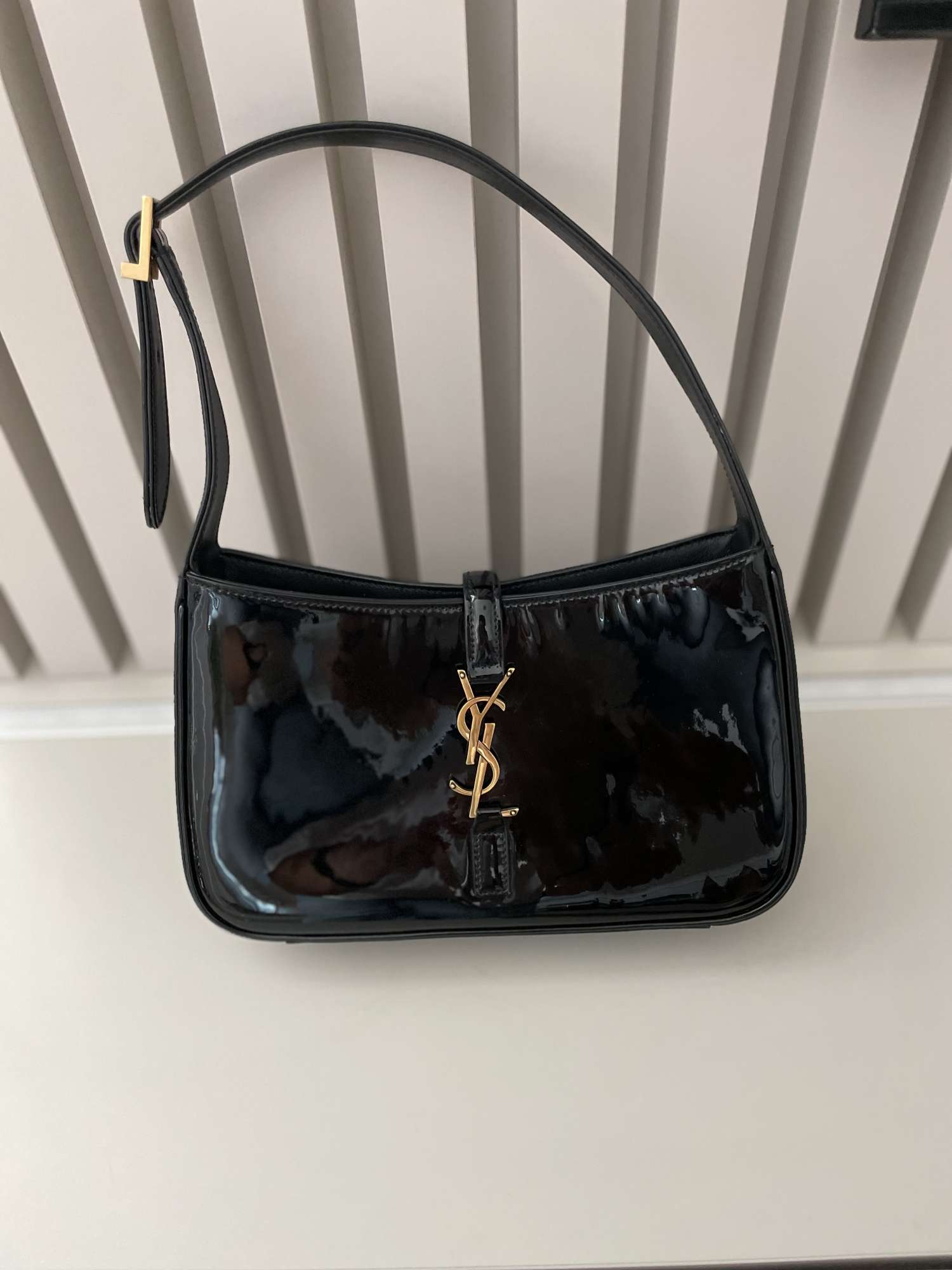 YSL kabelka