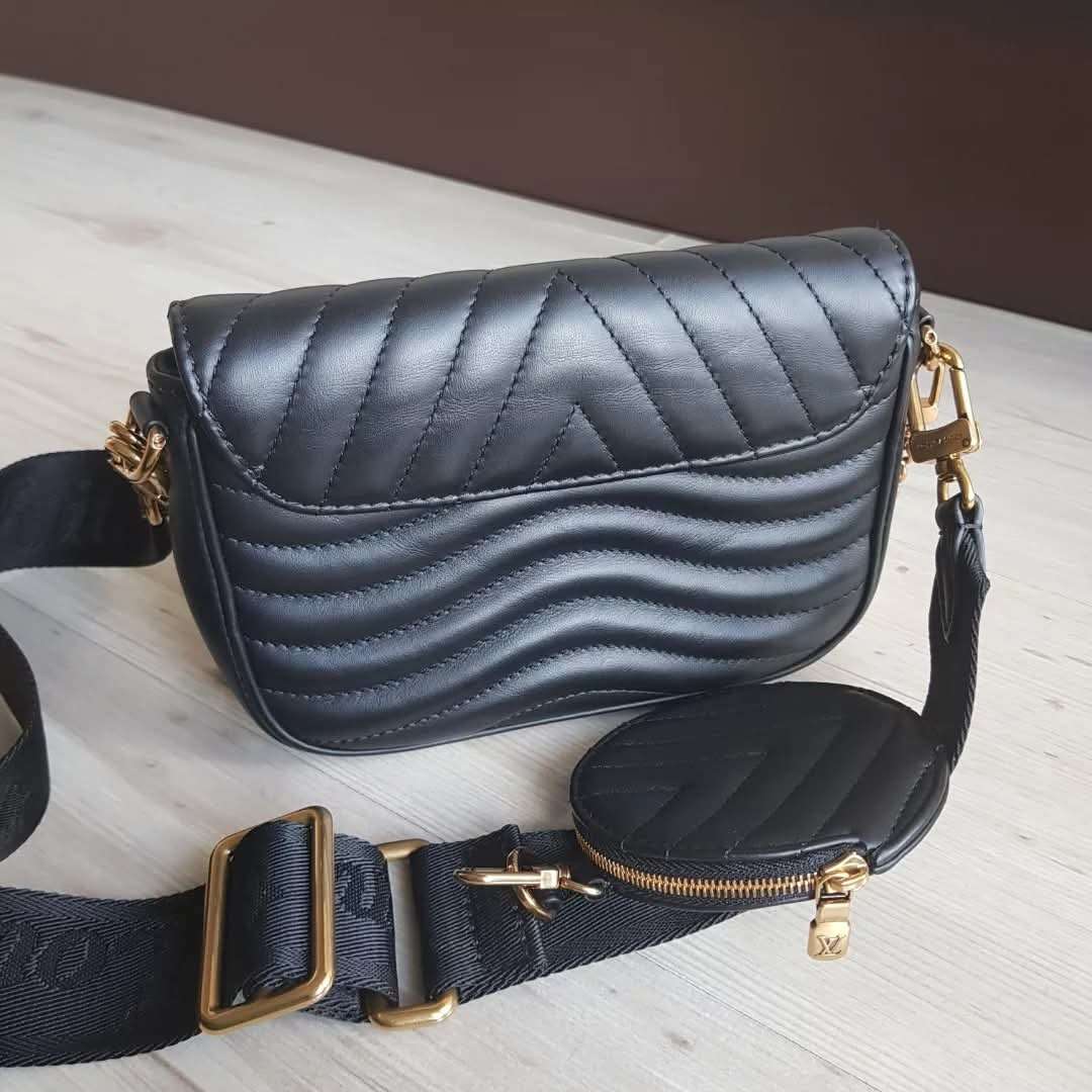 Louis Vuitton MultiPochette Wave