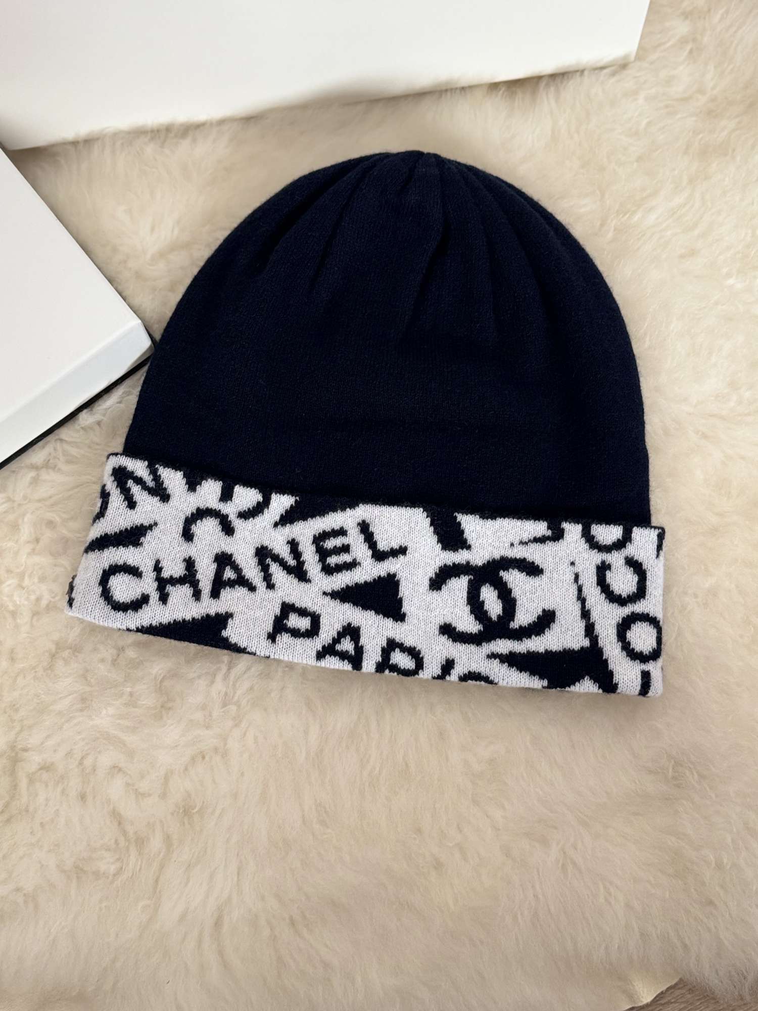 Chanel čiapka- nová, nenosená