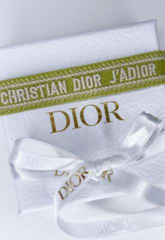 https://vipluxury.sk/Dior náramok