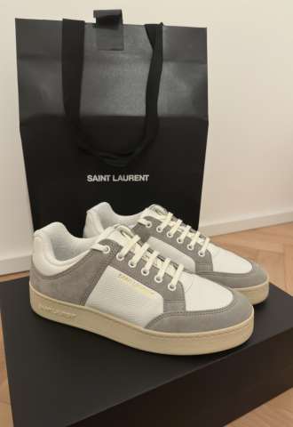 https://vipluxury.sk/Pánske tenisky Saint Laurent