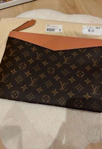 https://vipluxury.sk/Louis Vuitton clutch