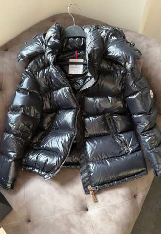 https://vipluxury.sk/Moncler Maya bunda