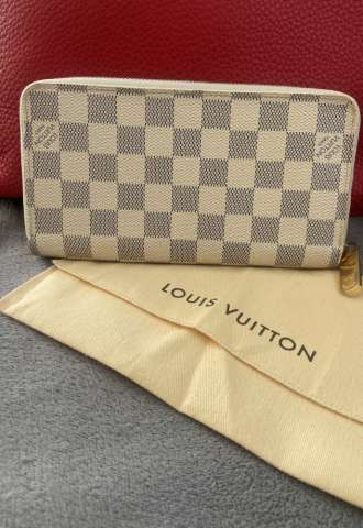 https://vipluxury.sk/Louis Vuitton zippy