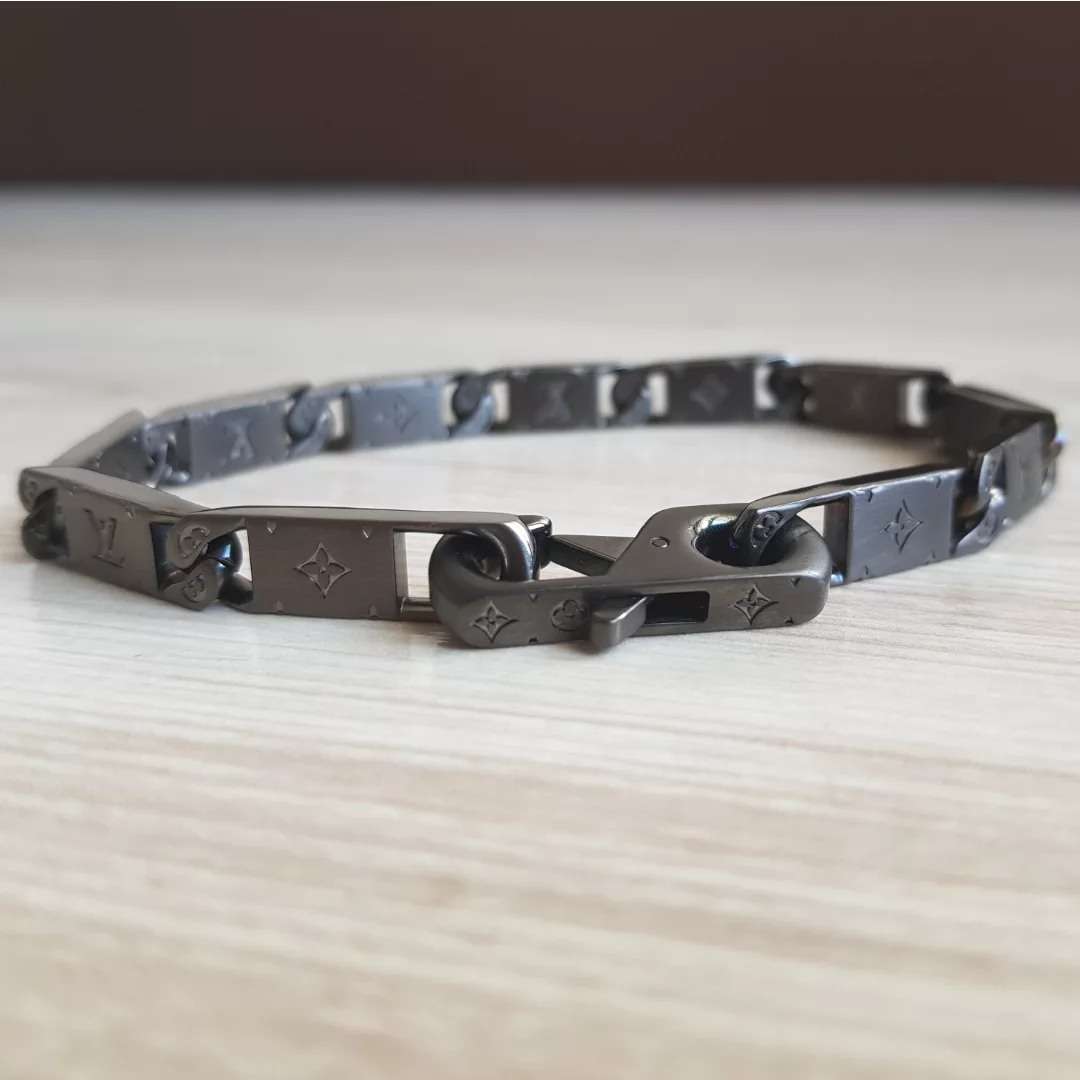 Louis Vuitton Naramek