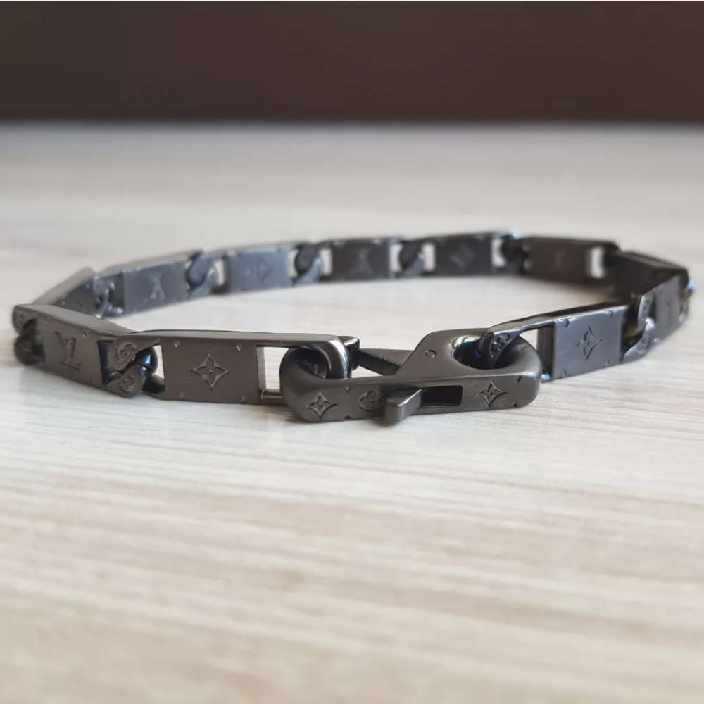 Louis Vuitton Naramek