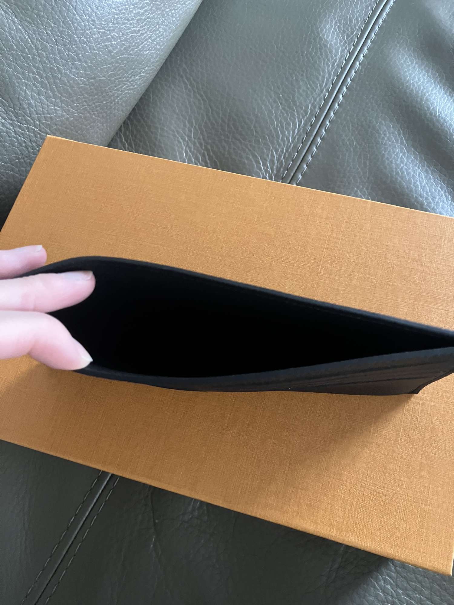 Card holder LV