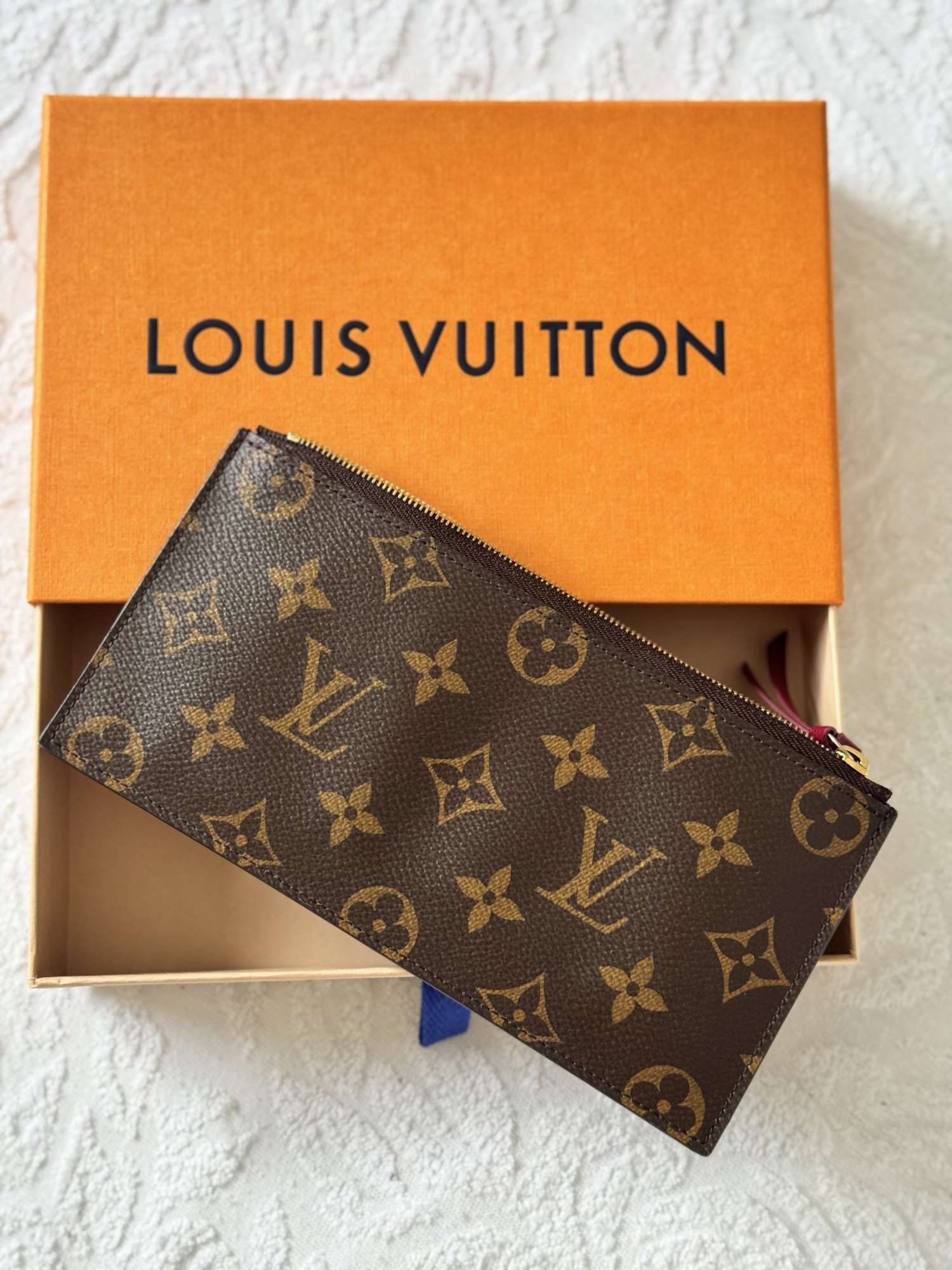 louis vuitton pochetka