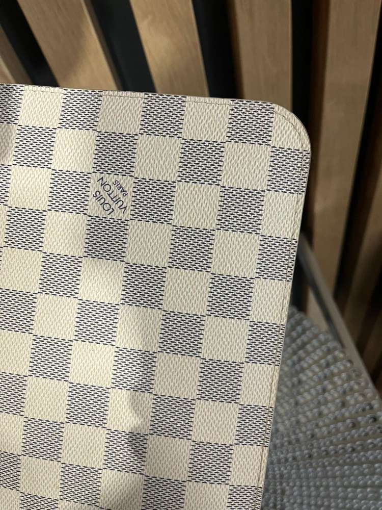 Pochette z Neverfull