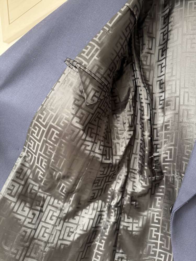 Pánské Balmain sako 48