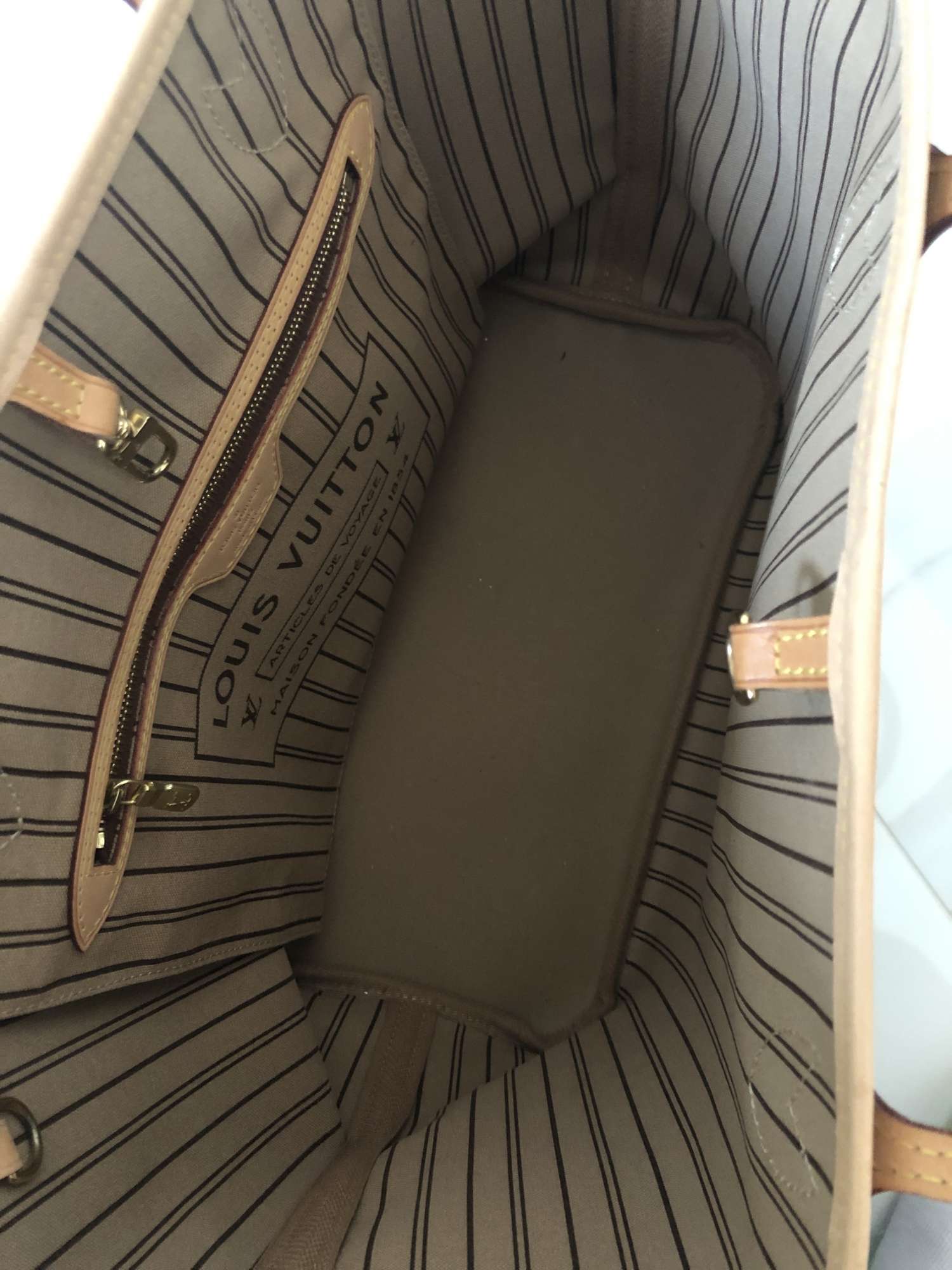 Louis Vuitton Neverfull MM