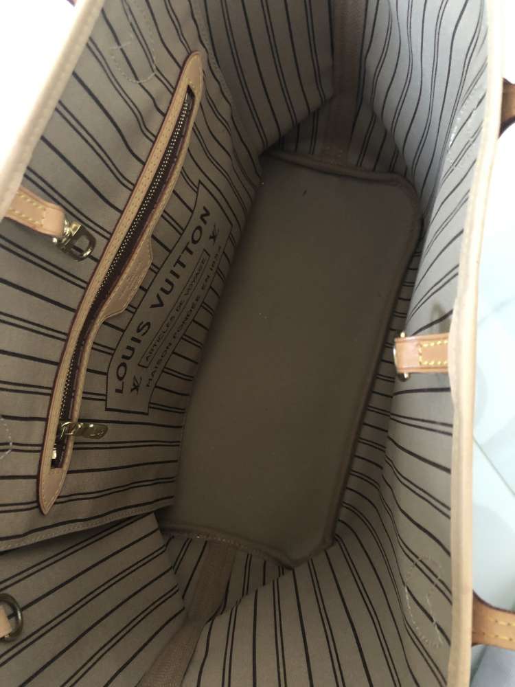 Louis Vuitton Neverfull MM
