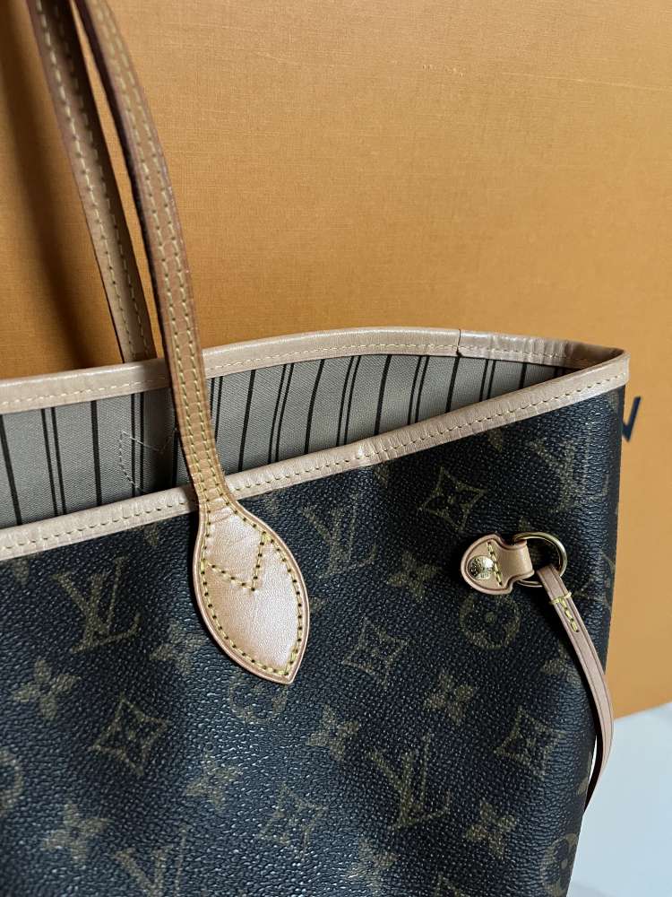 Louis Vuitton Neverfull MM