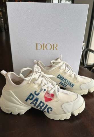 https://vipluxury.sk/Dior tenisky