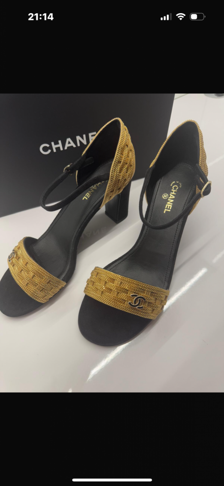 Chanel sandalky
