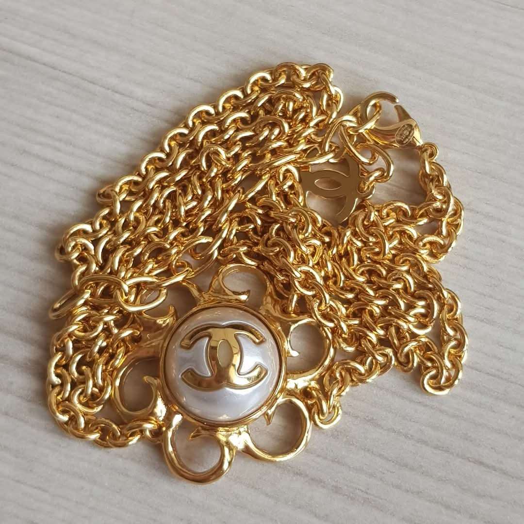 Choker Chanel
