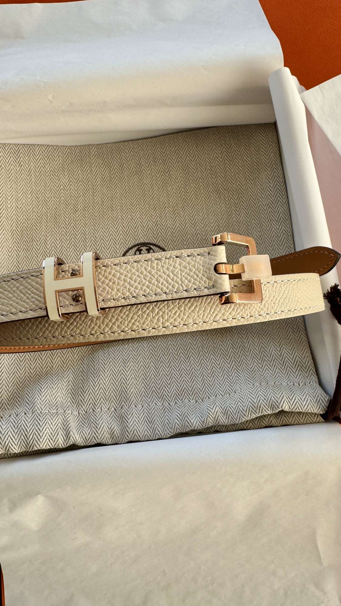 Hermès Constance Slim + Pop H opasok vo veľkosti 75