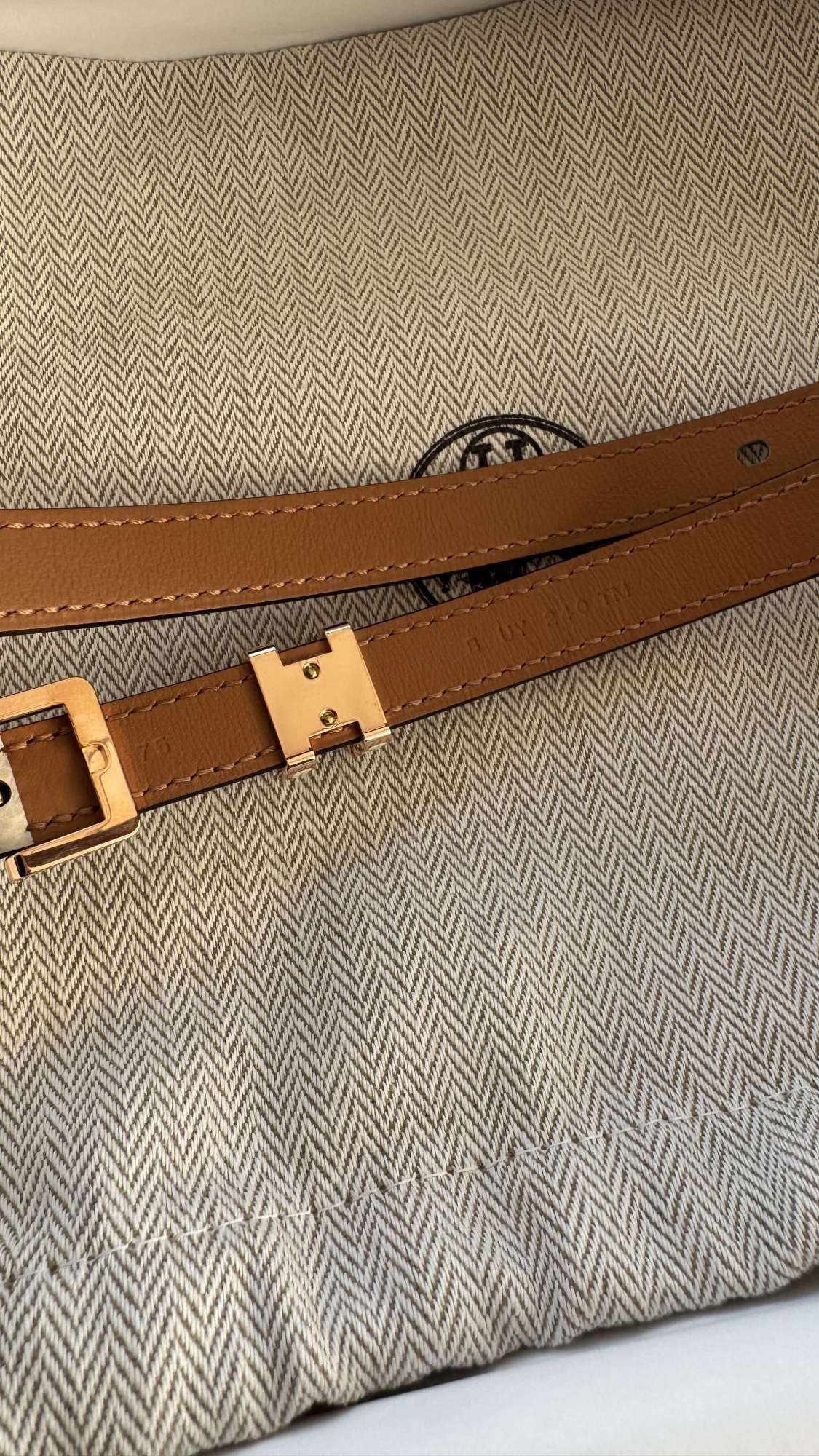 Hermès Constance Slim + Pop H opasok vo veľkosti 75
