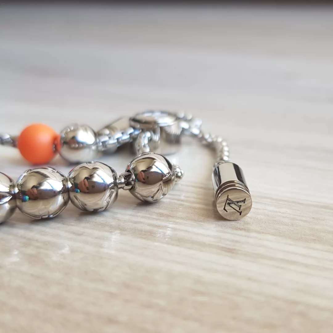 Louis Vuitton Naramek