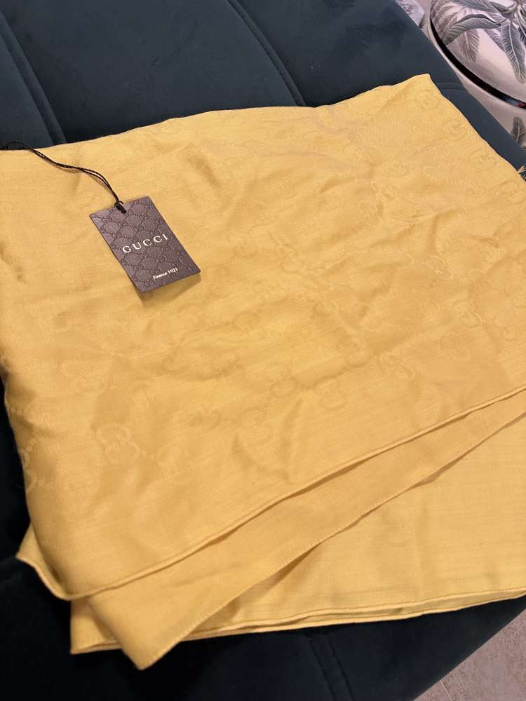 Obdlznikova satka Gucci