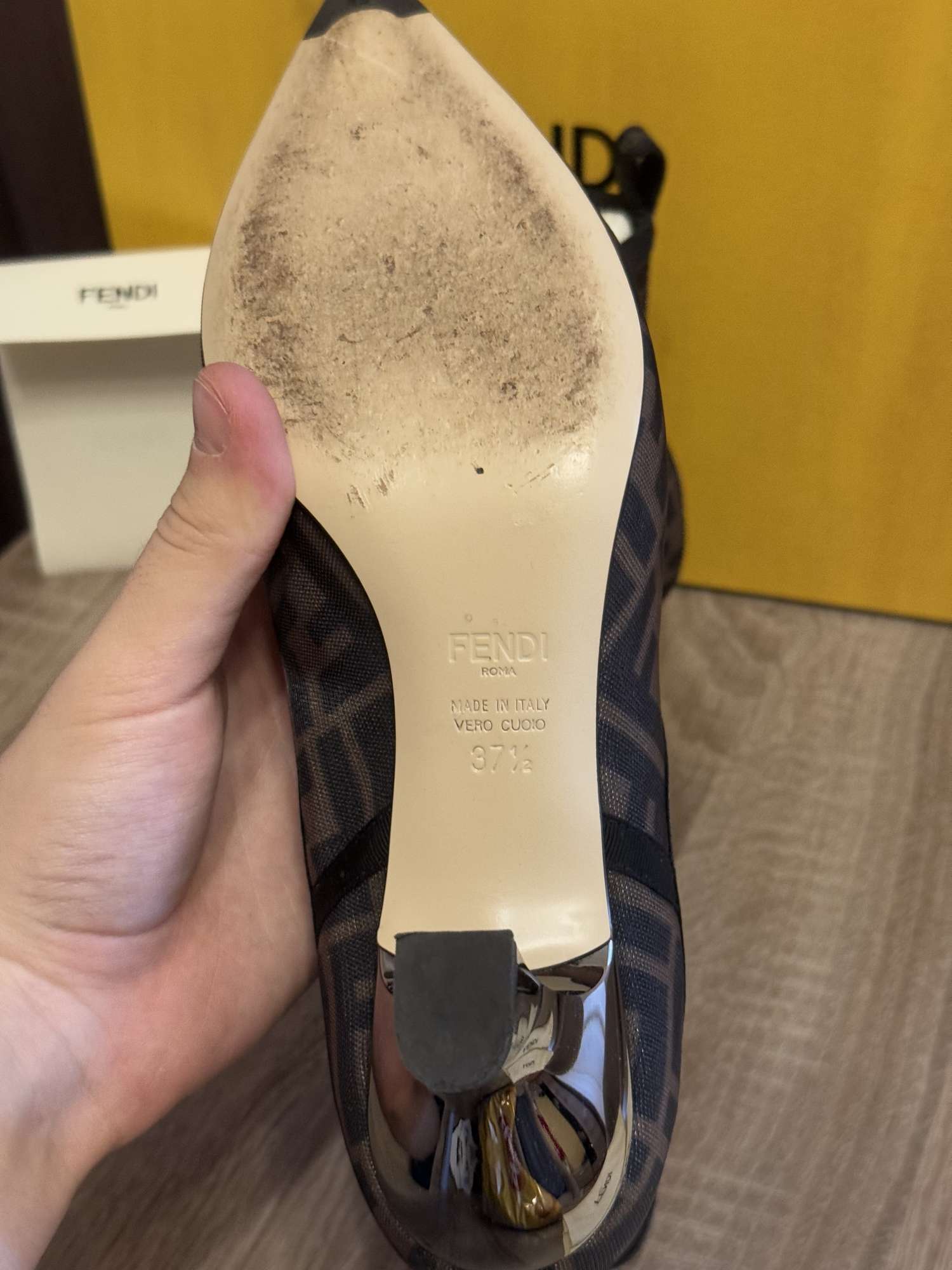 Fendi kotničky