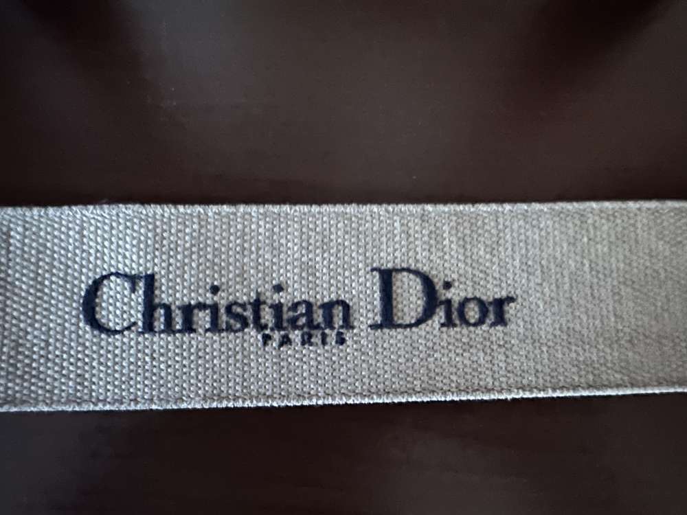 Nový pásek Dior