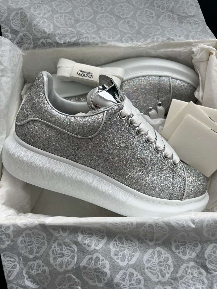 Alexander McQueen velkost 39