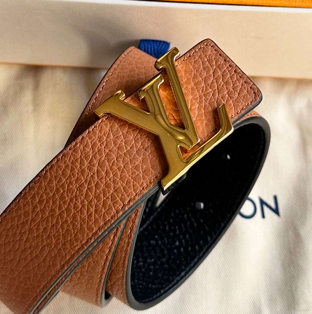 Nový opasok Louis Vuitton model Initiales 3 cm dvojlícny 85