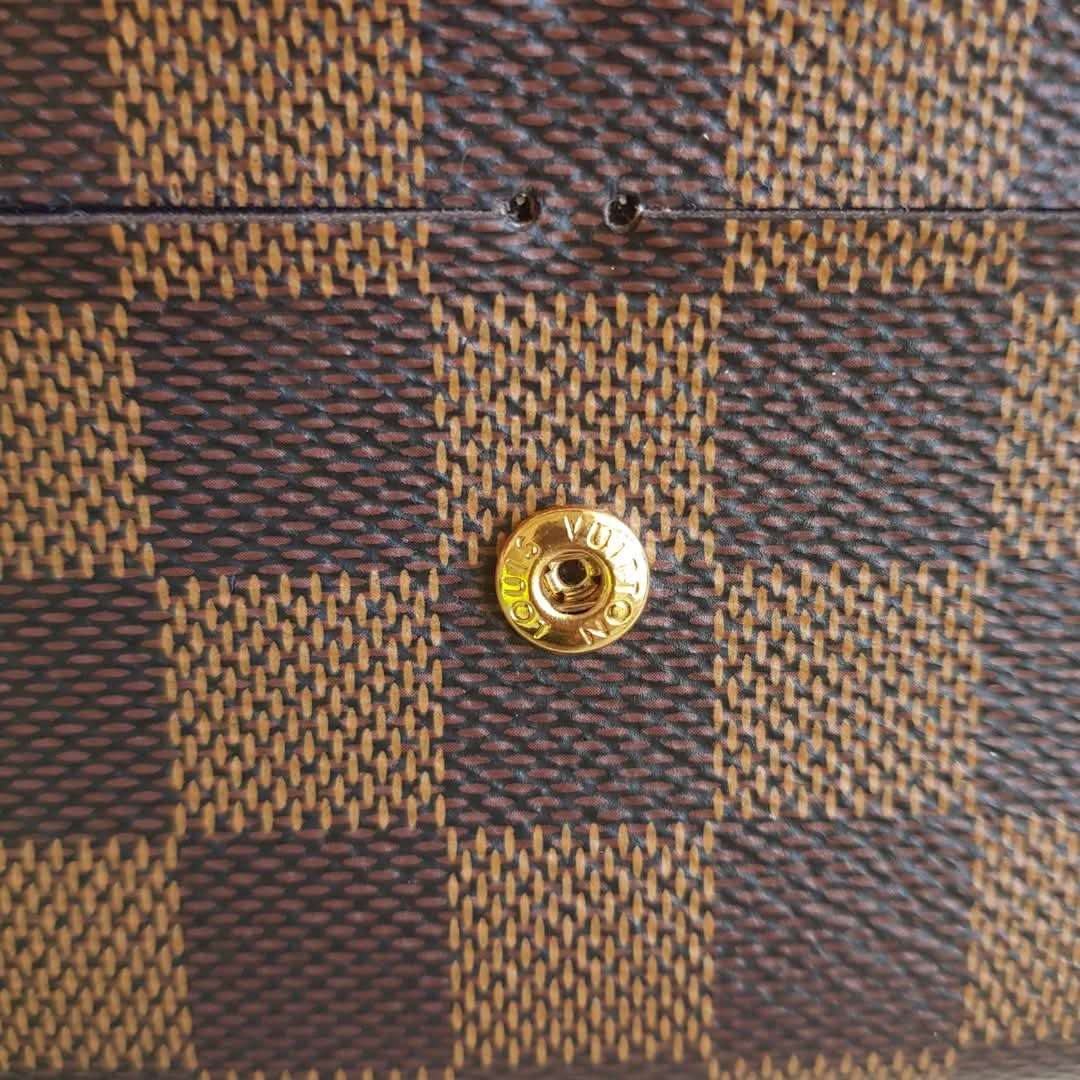 Louis Vuitton Emilie