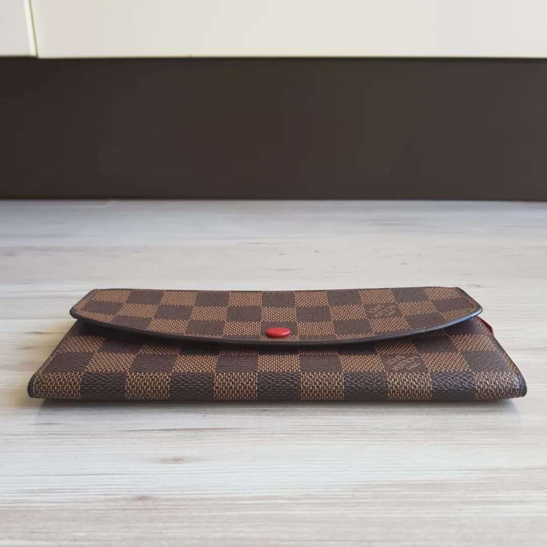 Louis Vuitton Emilie