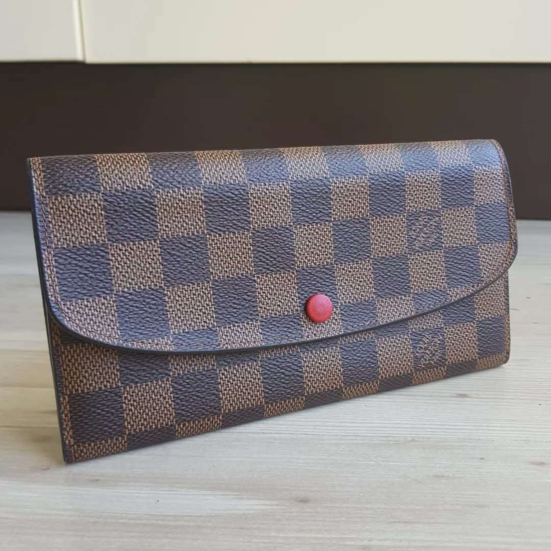 Louis Vuitton Emilie