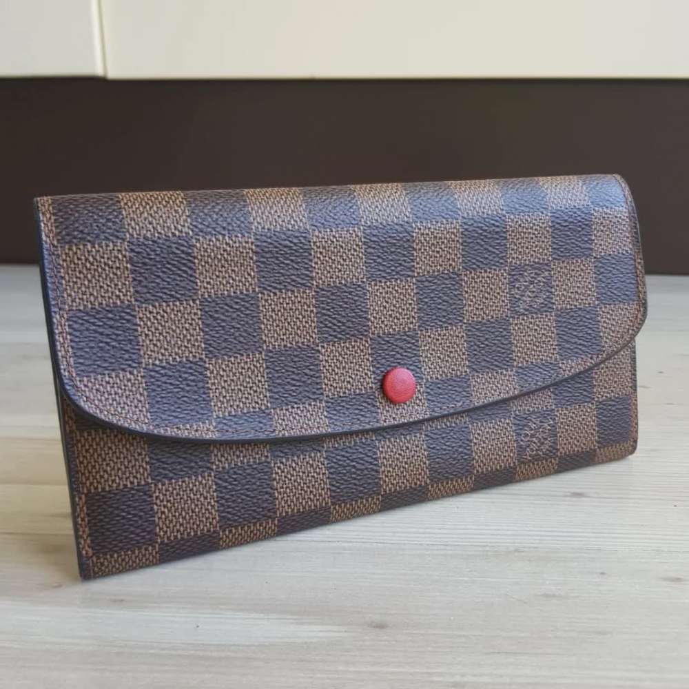 Louis Vuitton Emilie