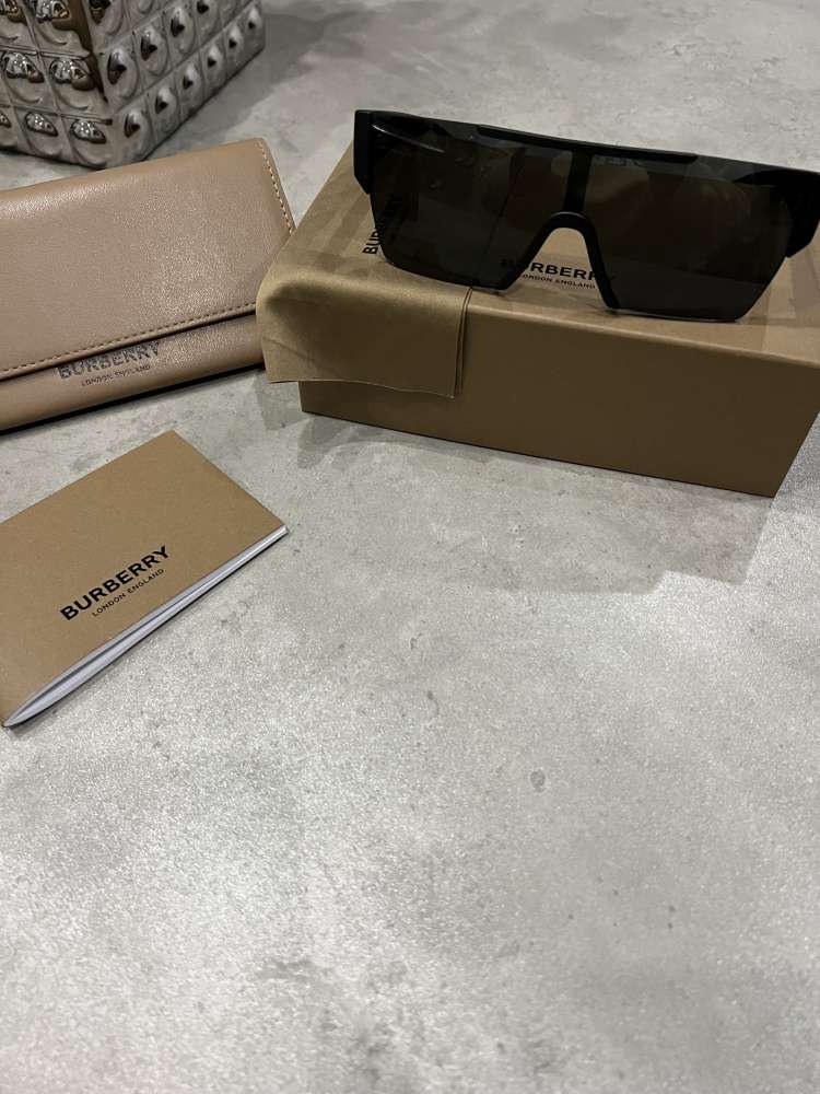 Burberry slnecne okuliare