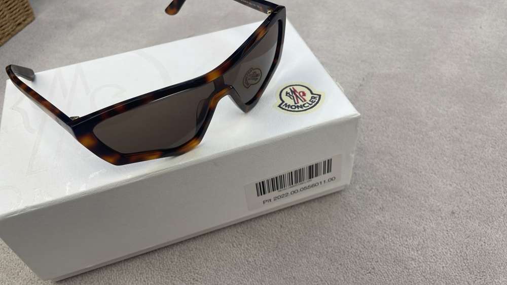 Moncler slnečné okuliare