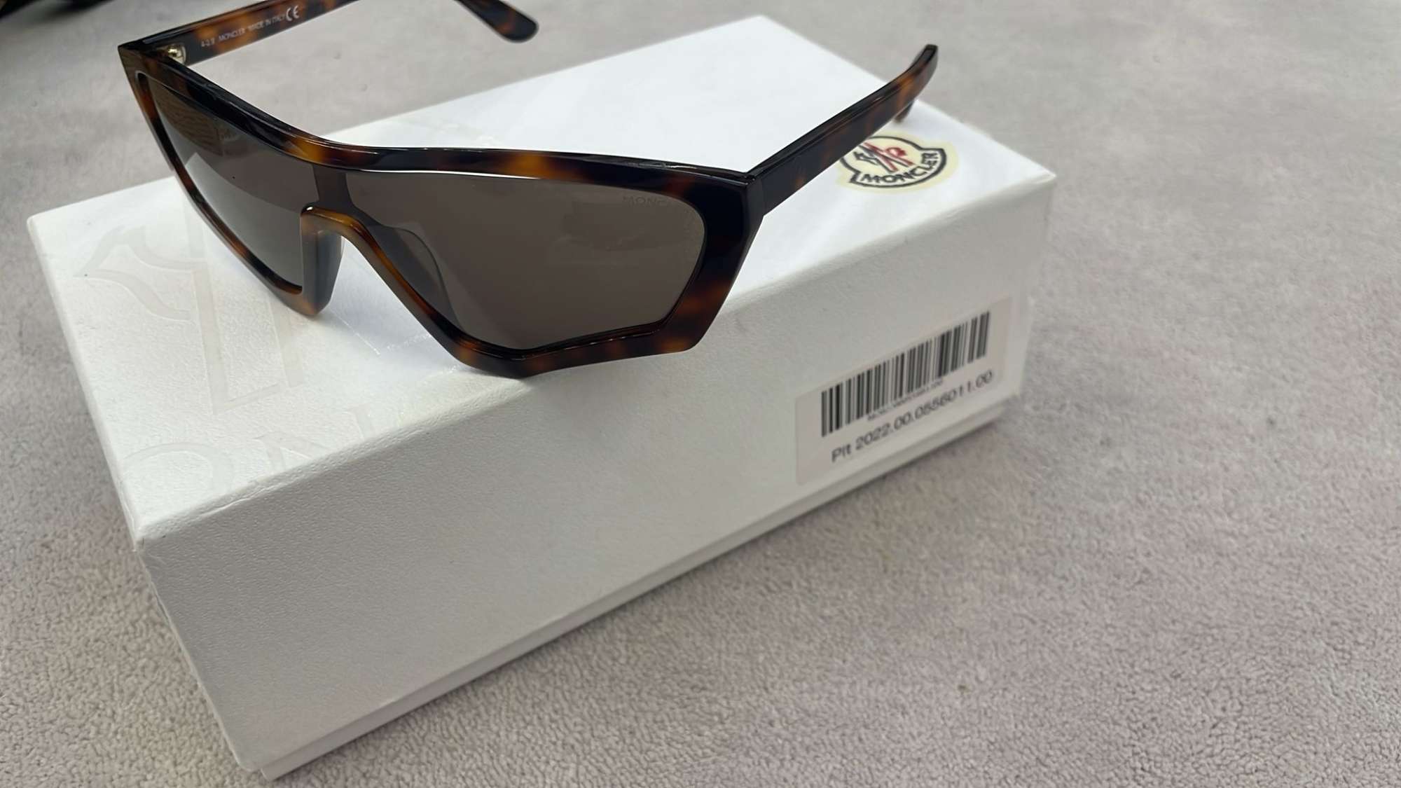 Moncler slnečné okuliare