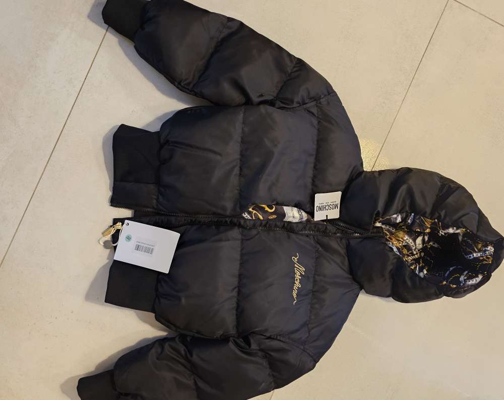 Nová bunda Moschino